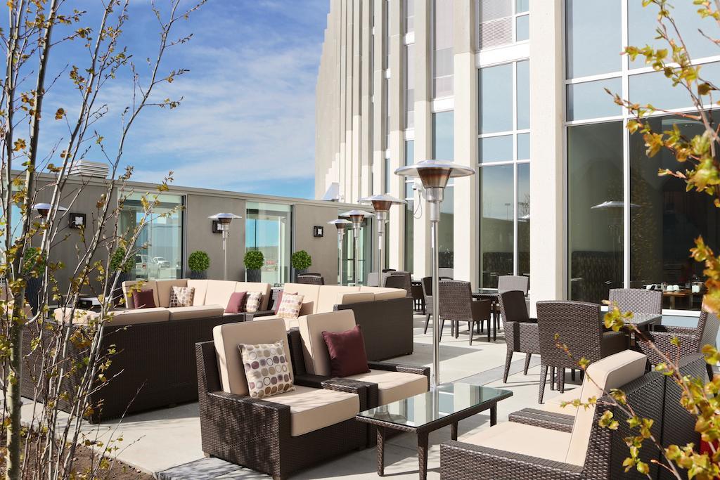 Grey Eagle Resort Калґарі Екстер'єр фото